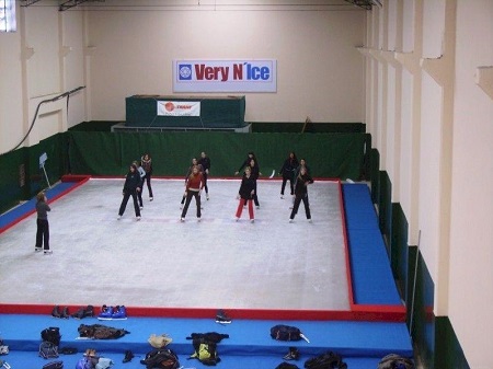 entrenamiento artistas en hielo